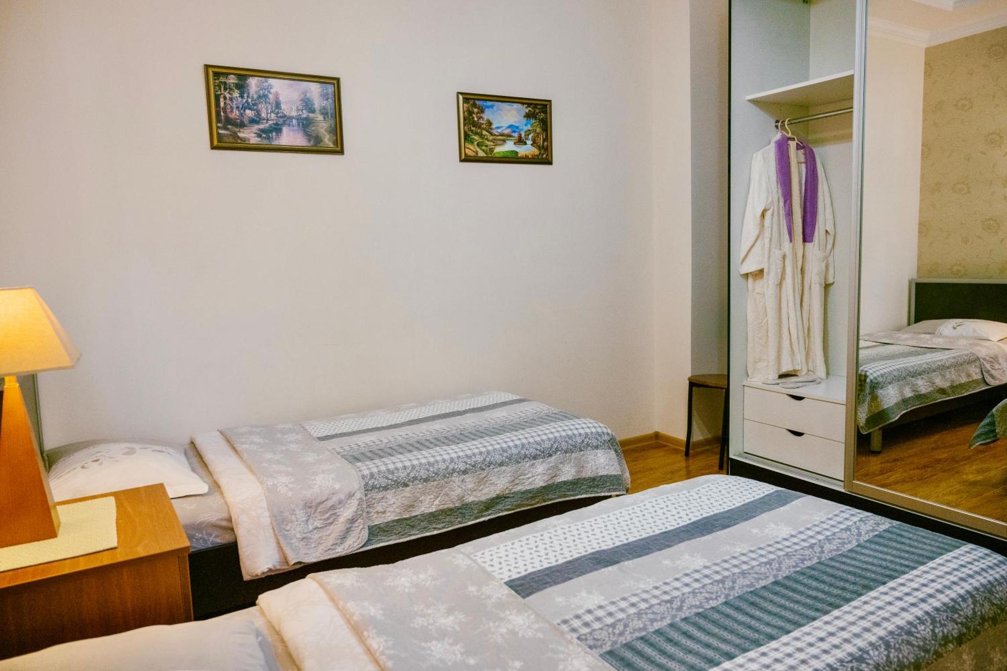 Ekaterine'S Apartments Batumi Ngoại thất bức ảnh