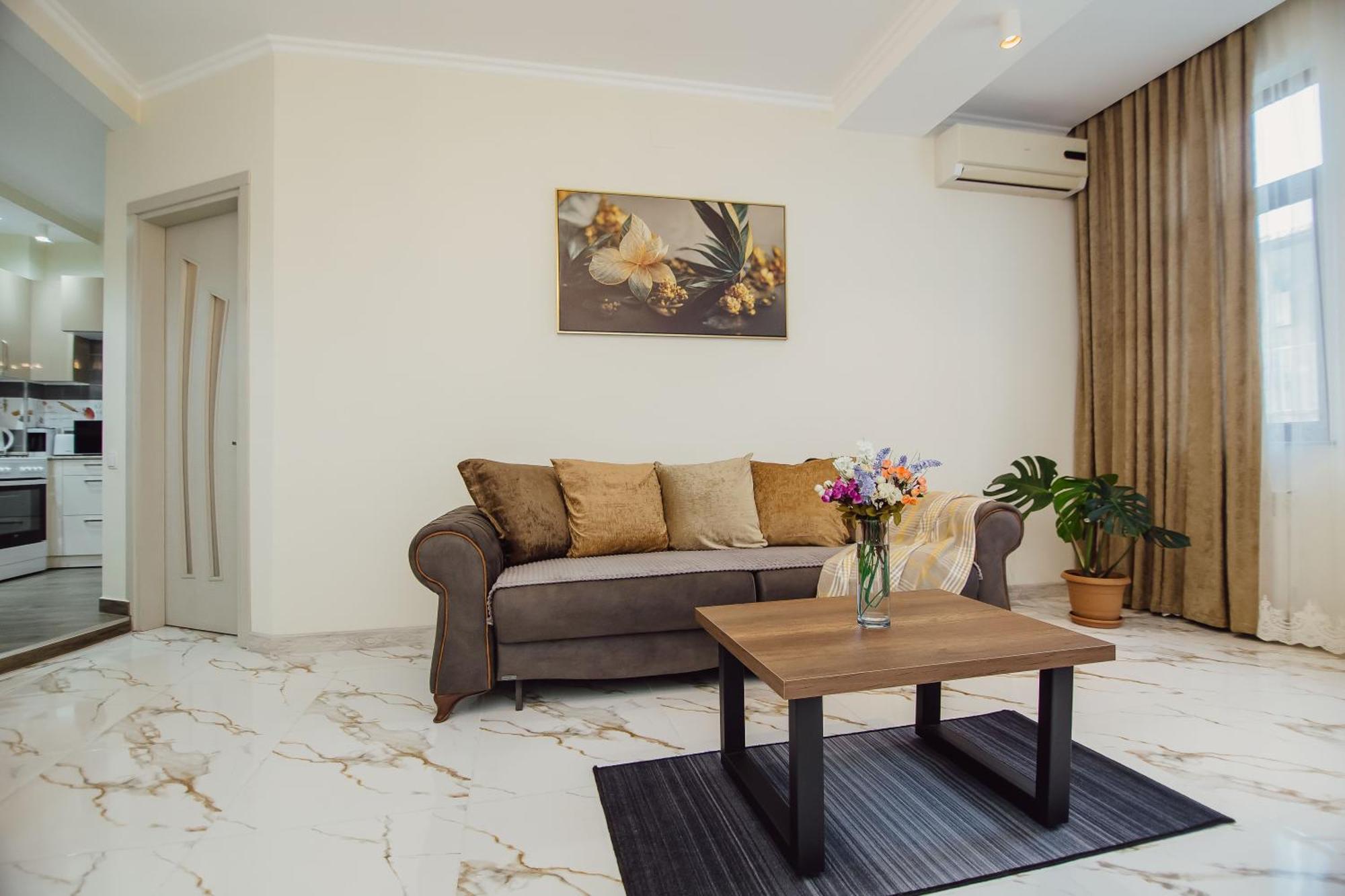Ekaterine'S Apartments Batumi Ngoại thất bức ảnh